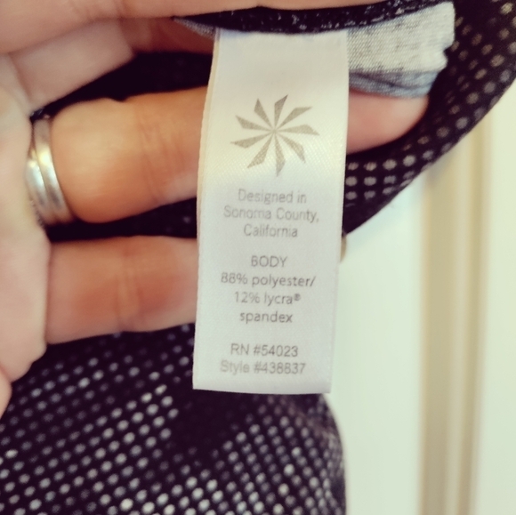 Athleta athletic cropped leggings size medium black and gray - Picture 6 of 8